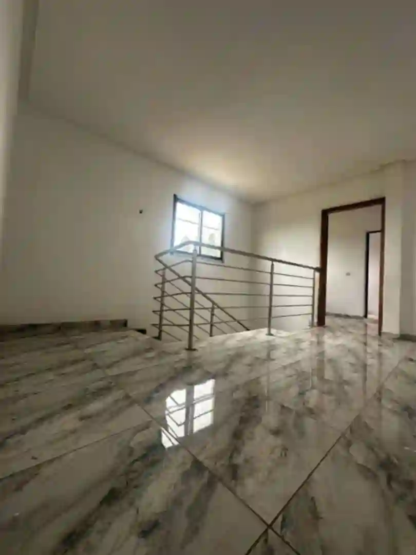 Duplex à vendre Bingerville 