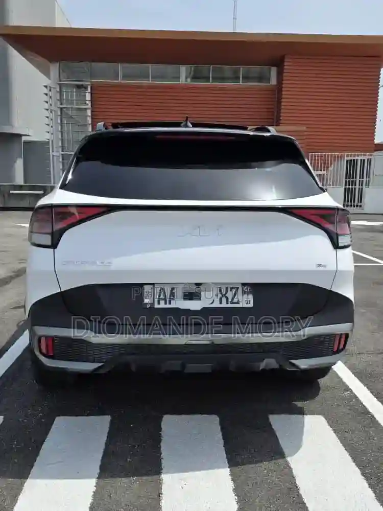 Kia Sportage X-line 2023 Blanc - Vue 2