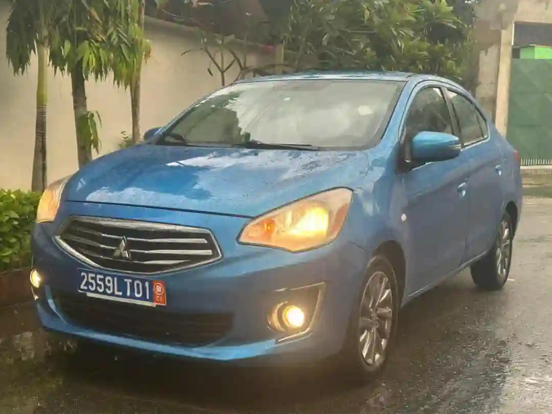 Mitsubishi Mirage en vente 