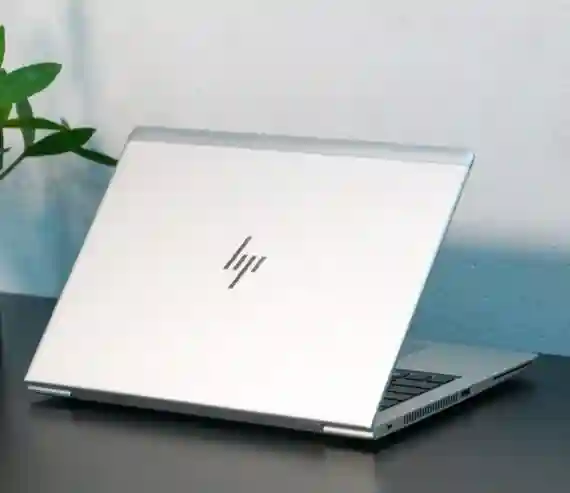 Puissant HP 840g6 Edition Professionnel Core i5 8egénération - Vue 2