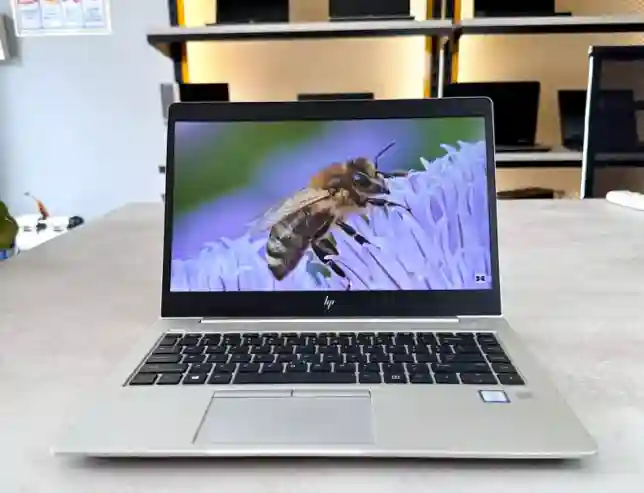 Puissant HP 840g6 Edition Professionnel Core i5 8egénération - Vue 4