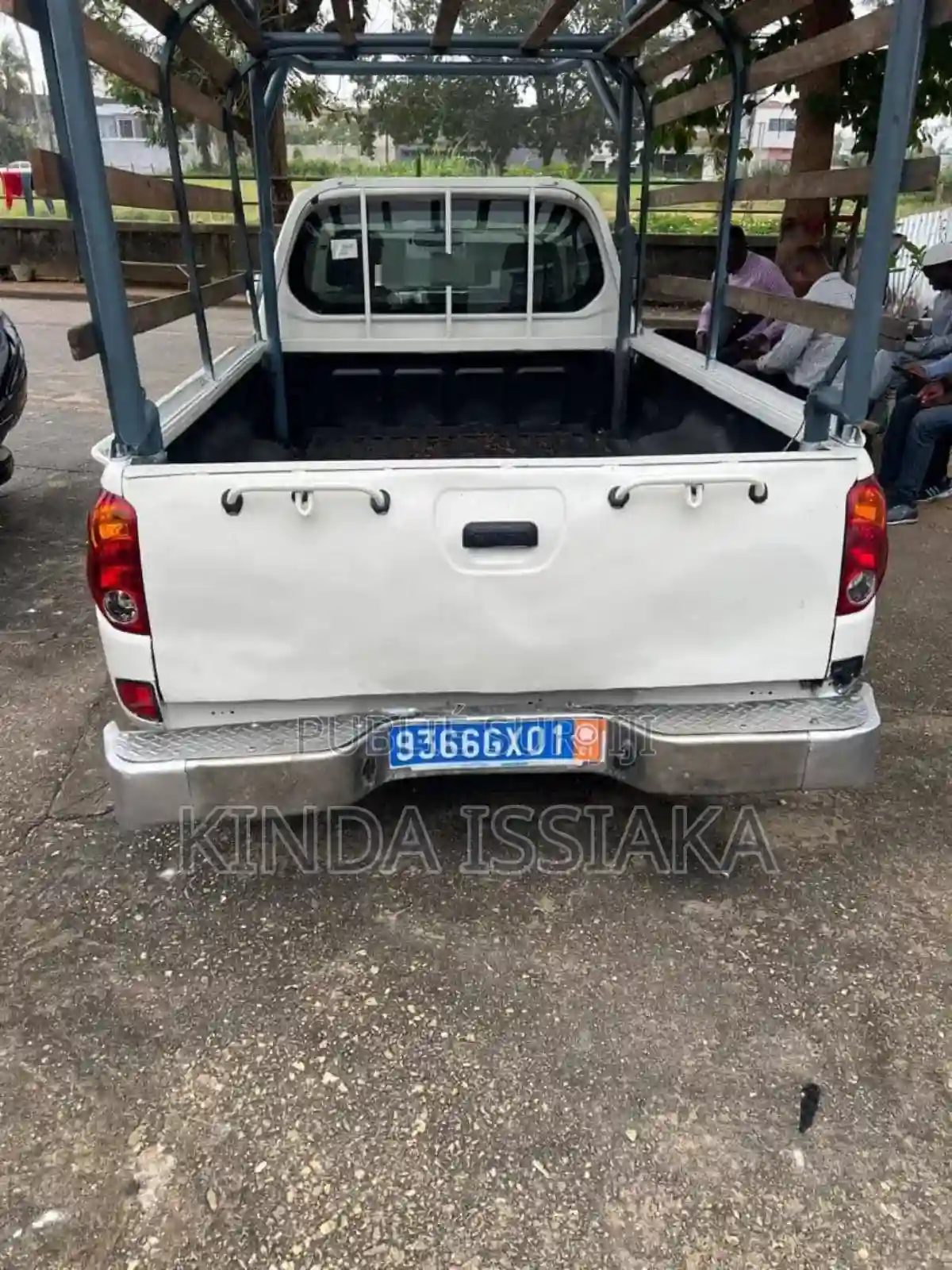 Mitsubishi L200 2015 Blanc Cassé - Vue 5