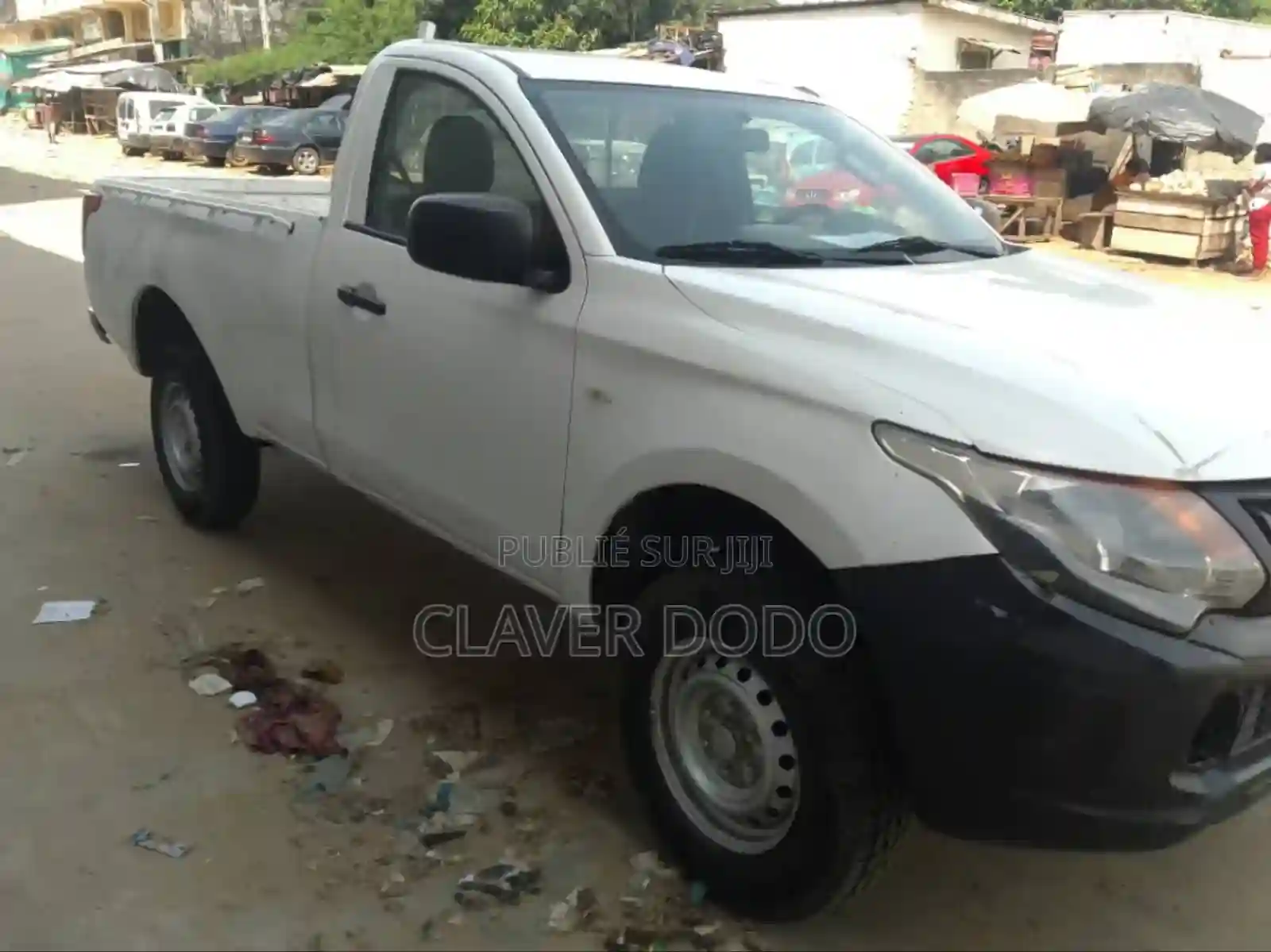 Mitsubishi L200 2018 Blanc - Vue 4