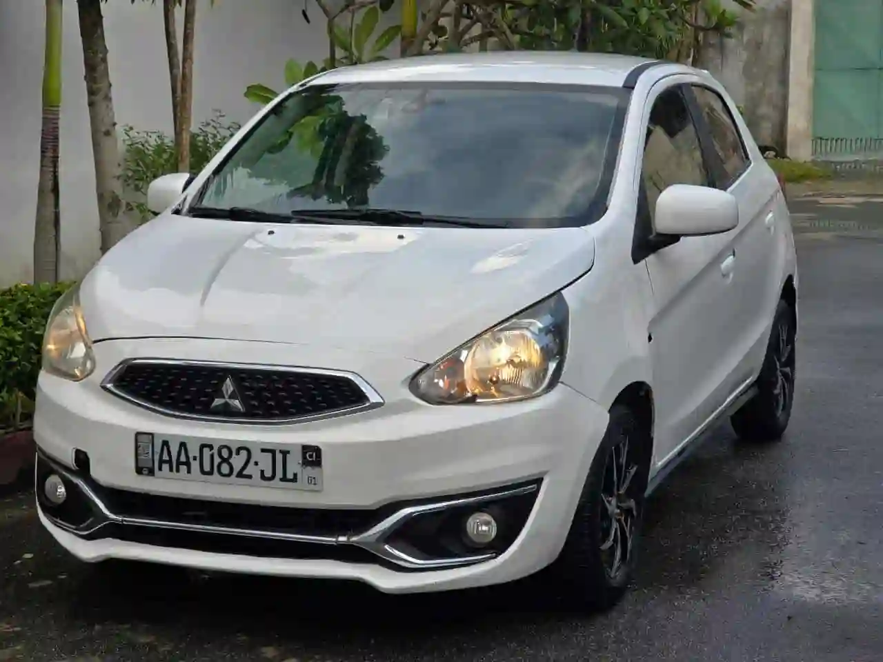 Mitsubishi Space start  - Vue 4