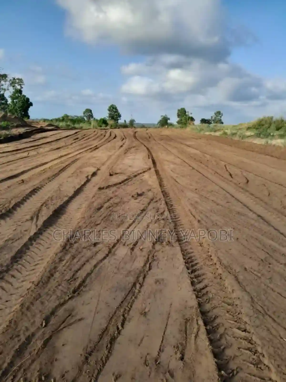 Terrain en Vente a Bingerville Eloka - Vue 3