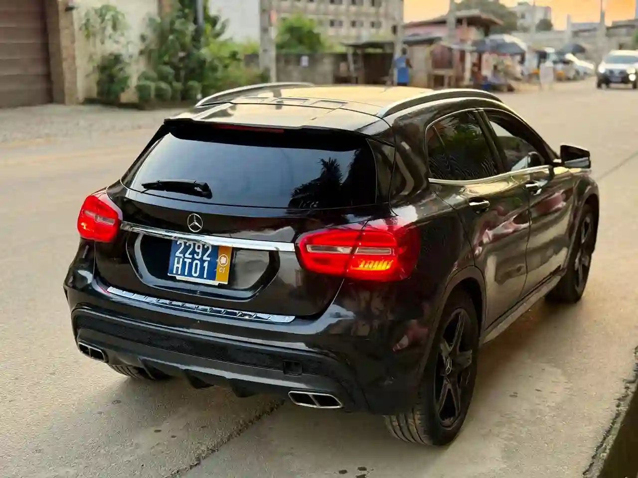 MERCEDES GLA 250  - Vue 4