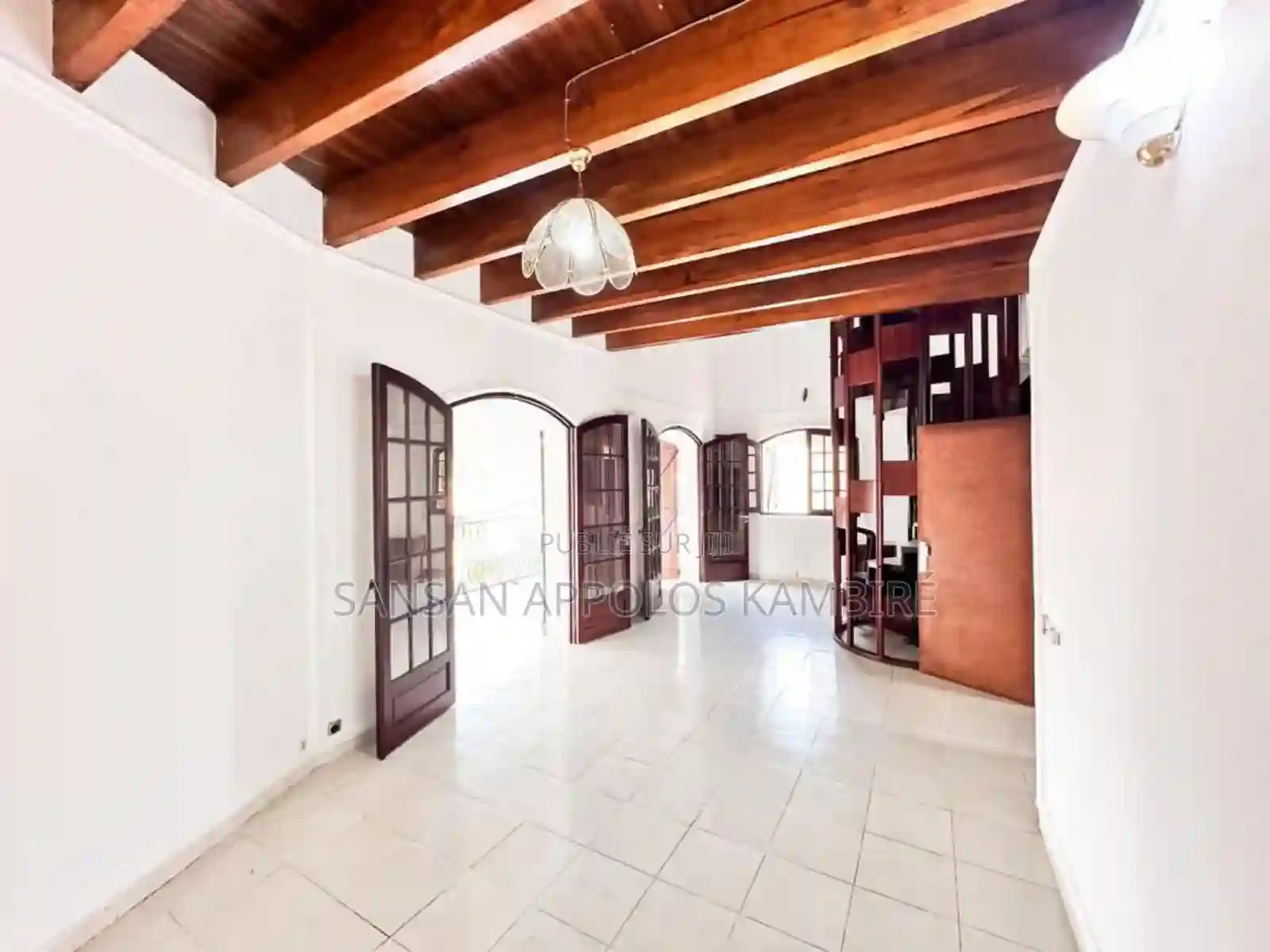 7chbre Duplex Dans Une Magnifique Villa Cocody à Vendre - Vue 2