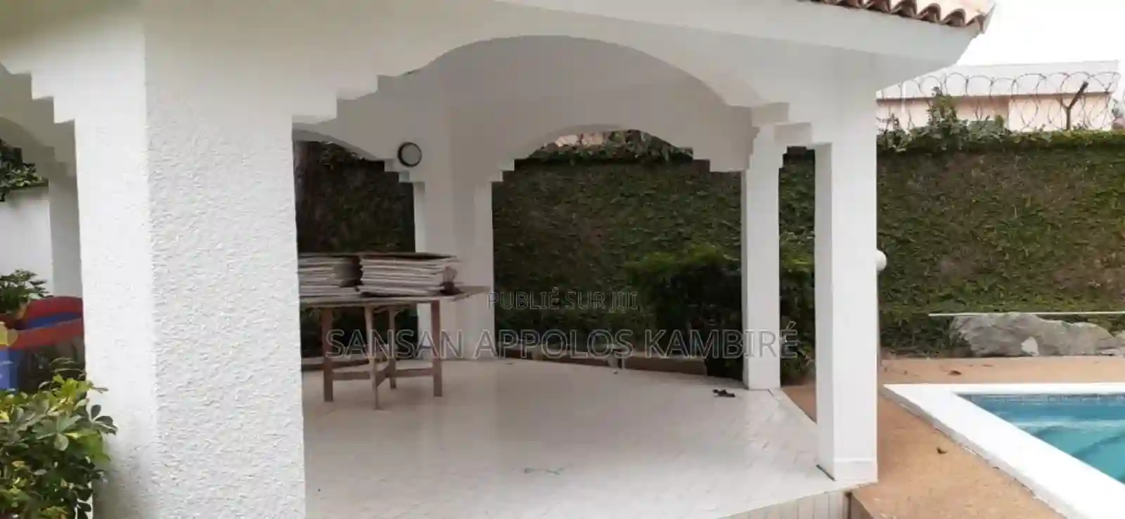 7chbre Duplex Dans Une Magnifique Villa Cocody à Vendre - Vue 3