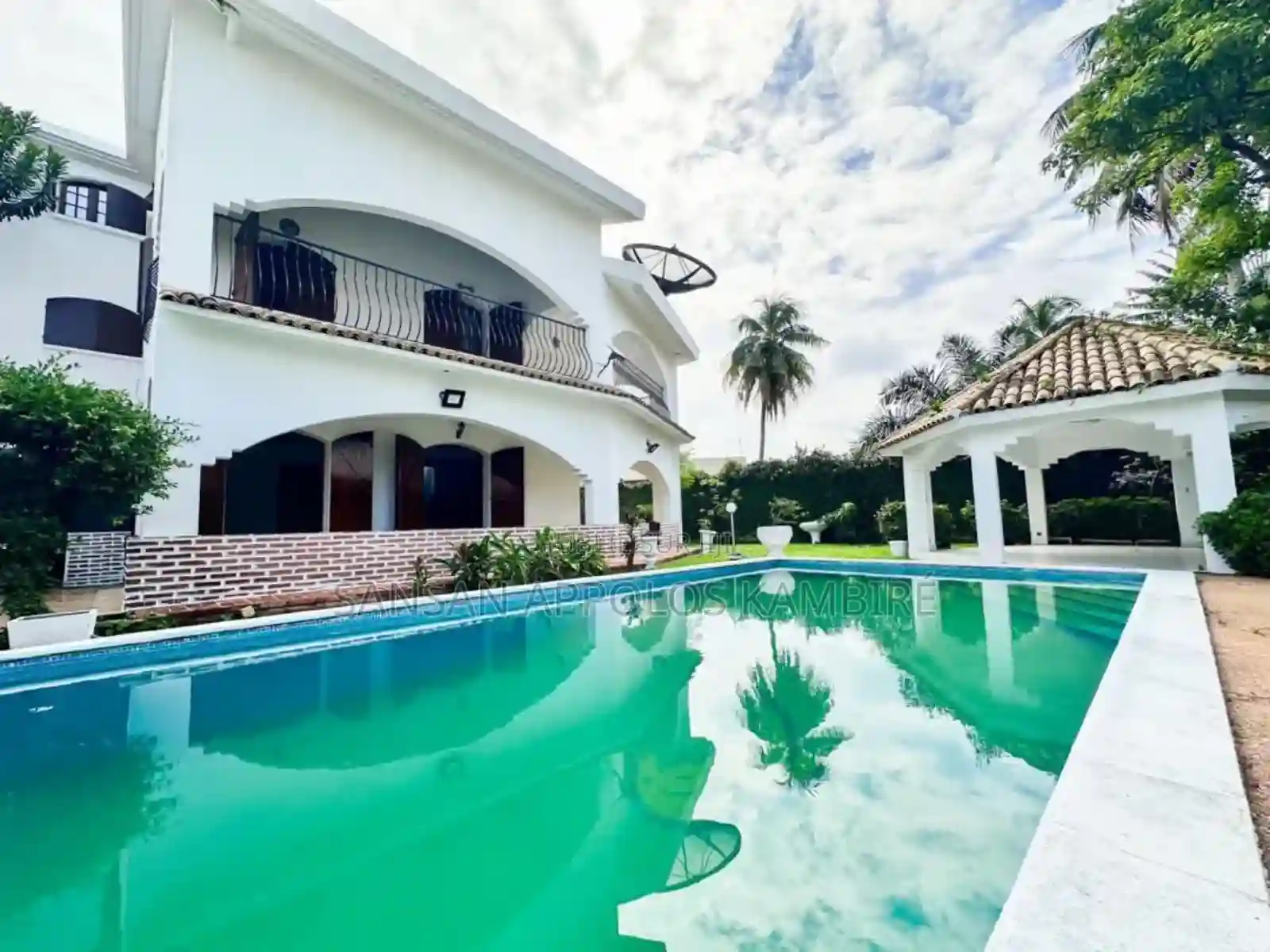 7chbre Duplex Dans Une Magnifique Villa Cocody à Vendre - Vue 6