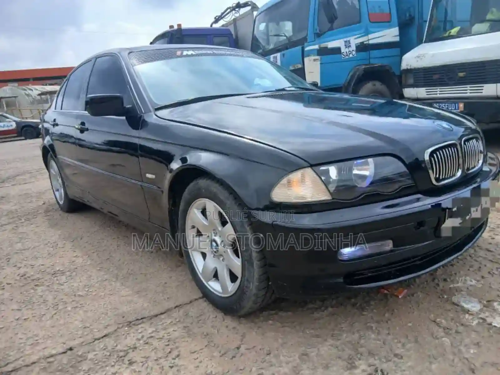 BMW 3 Series 2004 Black - Vue 6