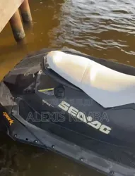 Jet Ski Spark Année 2015 à Abidjan