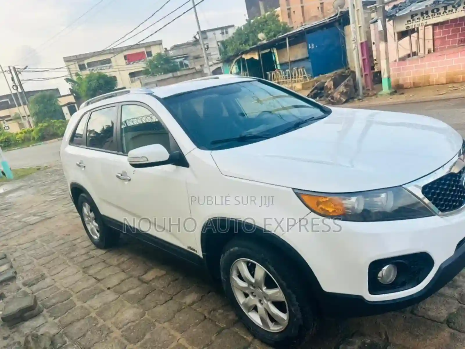 Kia Sorento 2011 Blanc - Vue 12