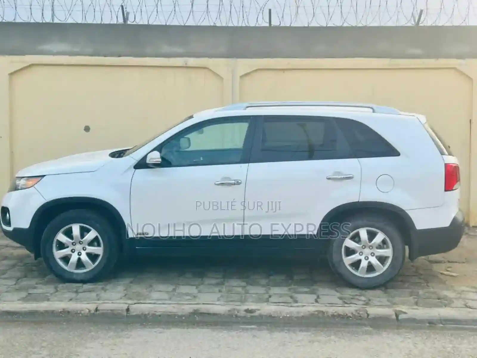 Kia Sorento 2011 Blanc - Vue 15