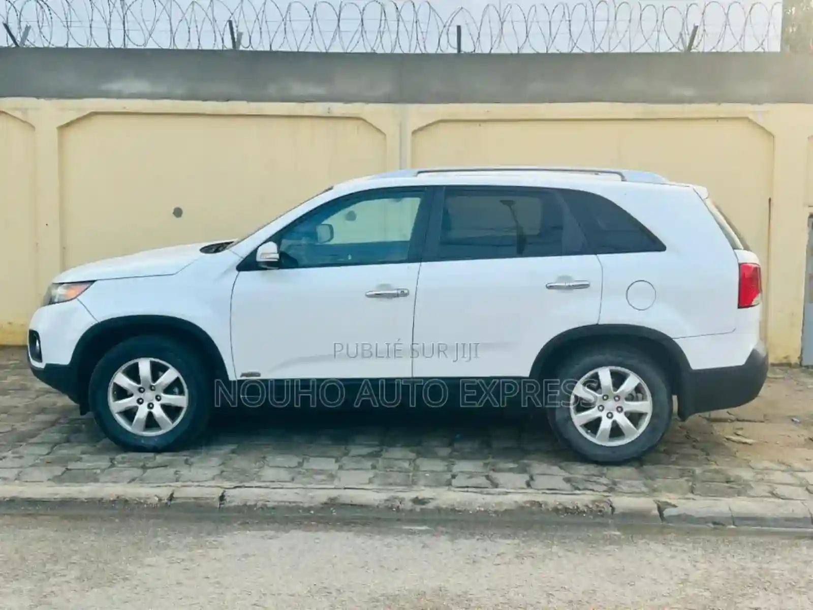 Kia Sorento 2011 Blanc - Vue 2