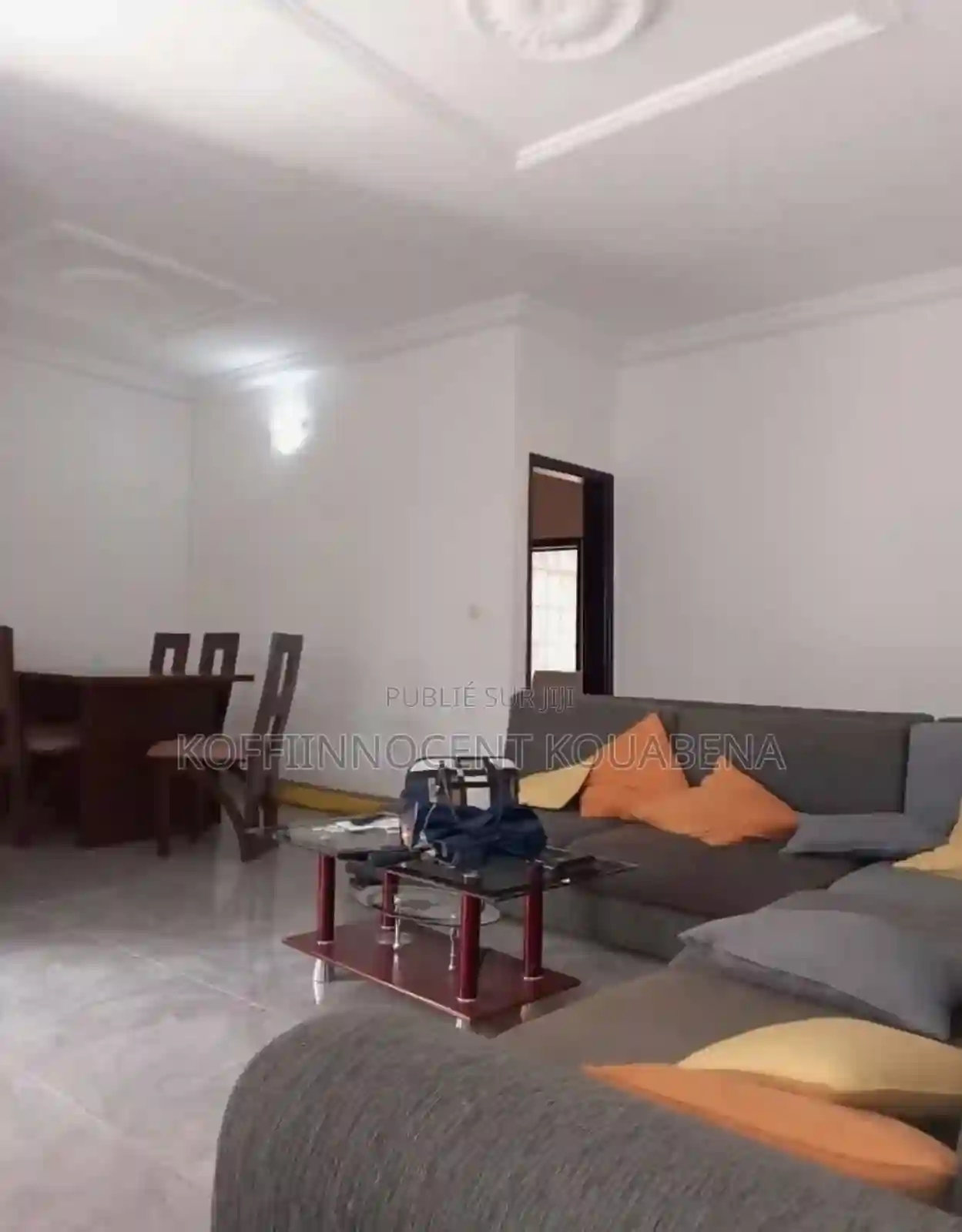 5chbre Villa Dans Cocody à Vendre - Vue 2