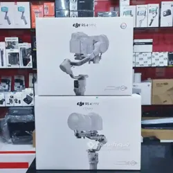 Stabilisateur Professionnel DJI RS 4 Mini Combo