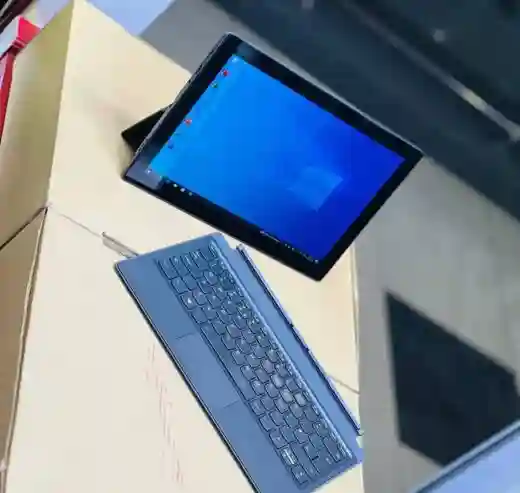 Dell Core i5 Détachable Comme Microsoft Surface pro 0747912023 - Vue 2