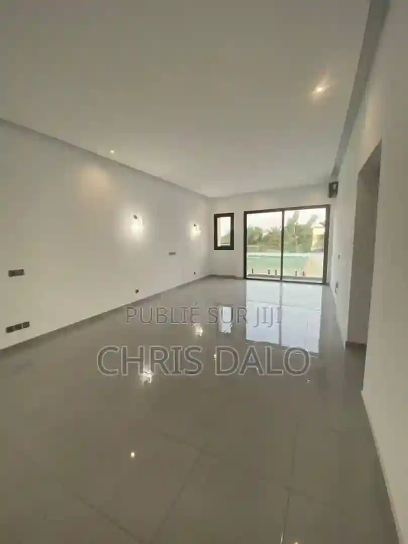 4chbre Duplex Dans Djorobité 1 Cocody à Vendre - Vue 7