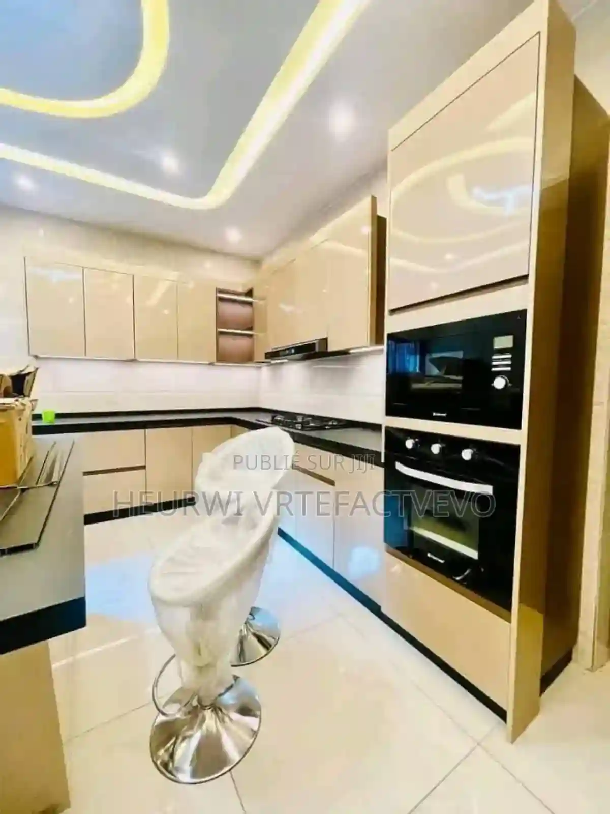 Furnished 5chbre Duplex Dans Yozalem Cocody à Vendre - Vue 2