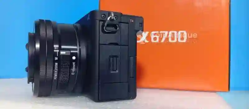 Sony A6700 Sony 16-50mm