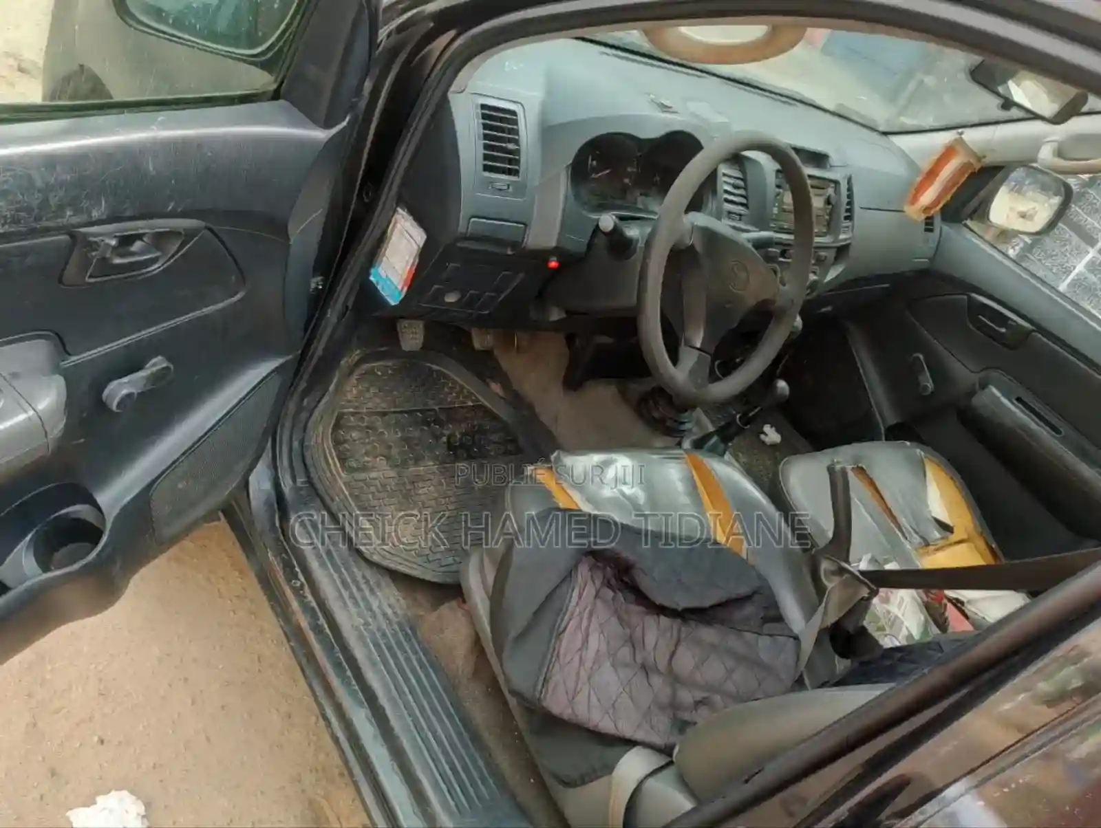 Toyota Hilux 2008 Noir Mat - Vue 2