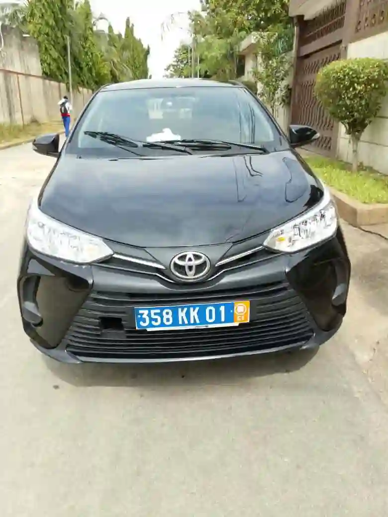 TOYOTA YARIS EN VENTE  - Vue 4