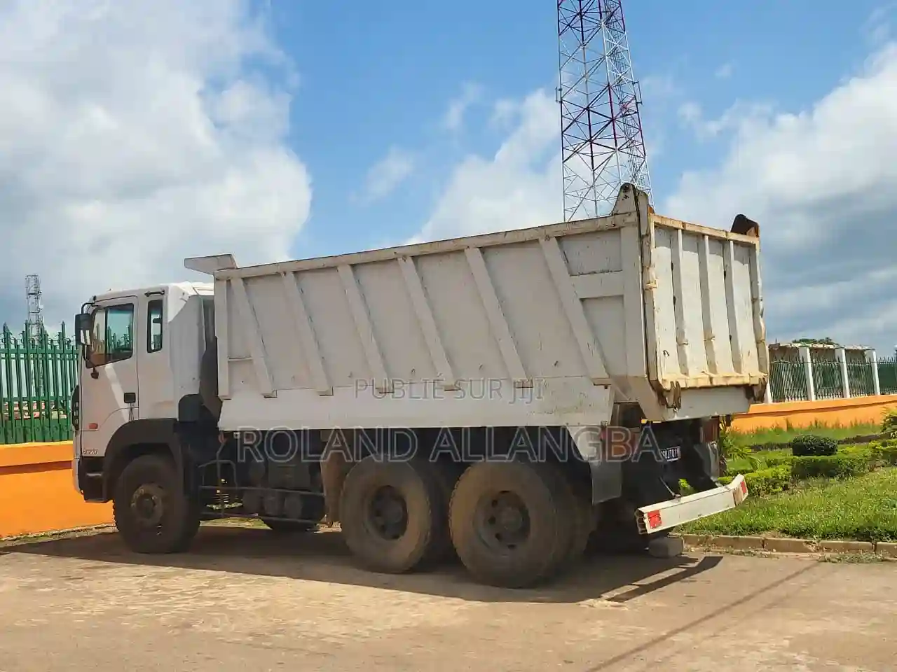 Camion Hyundai 10 Tonnes - Vue 4