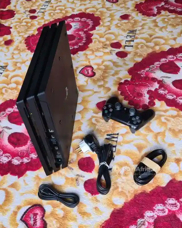 Playstation 4 Pro - Vue 2