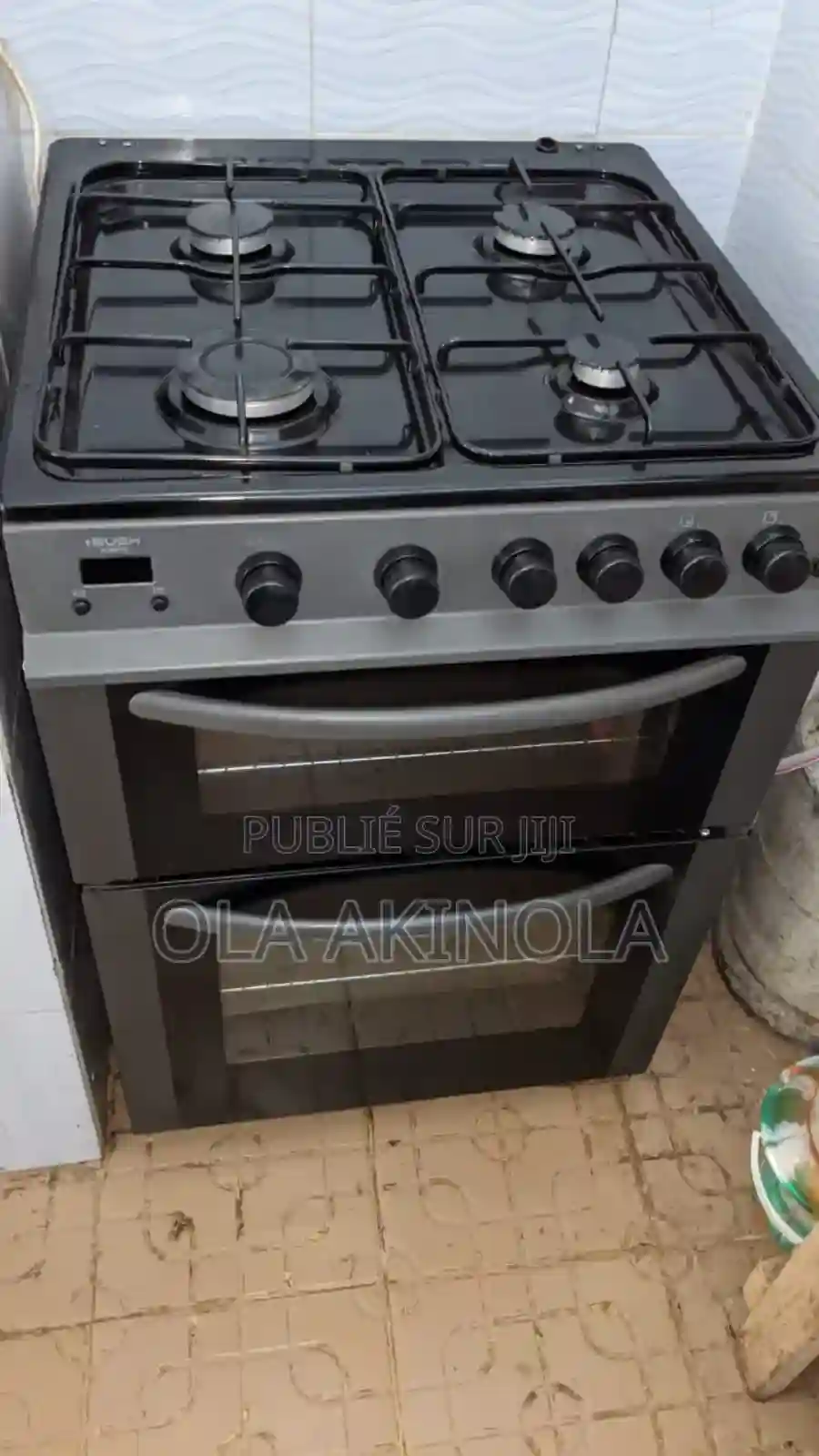 Gazinière À Quatre Feux Et Deux Fours - Vue 1