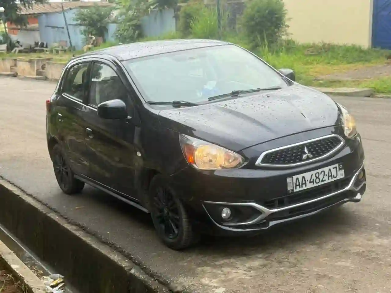 Mitsubishi Mirage en vente  - Vue 3