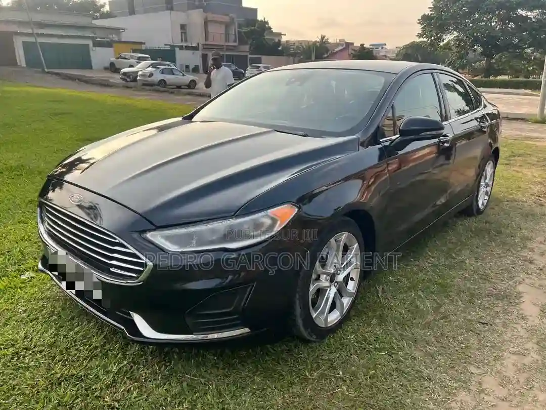Ford Fusion 2020 Noir - Vue 6