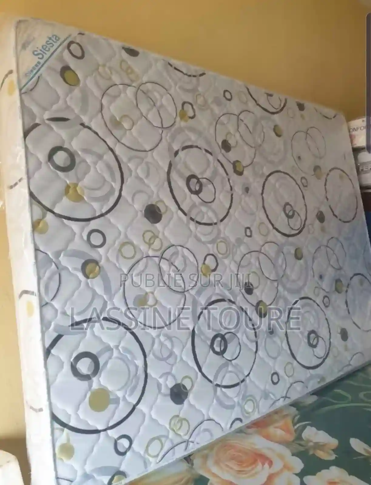 Matelas Nouveau Ep 20 - Vue 2