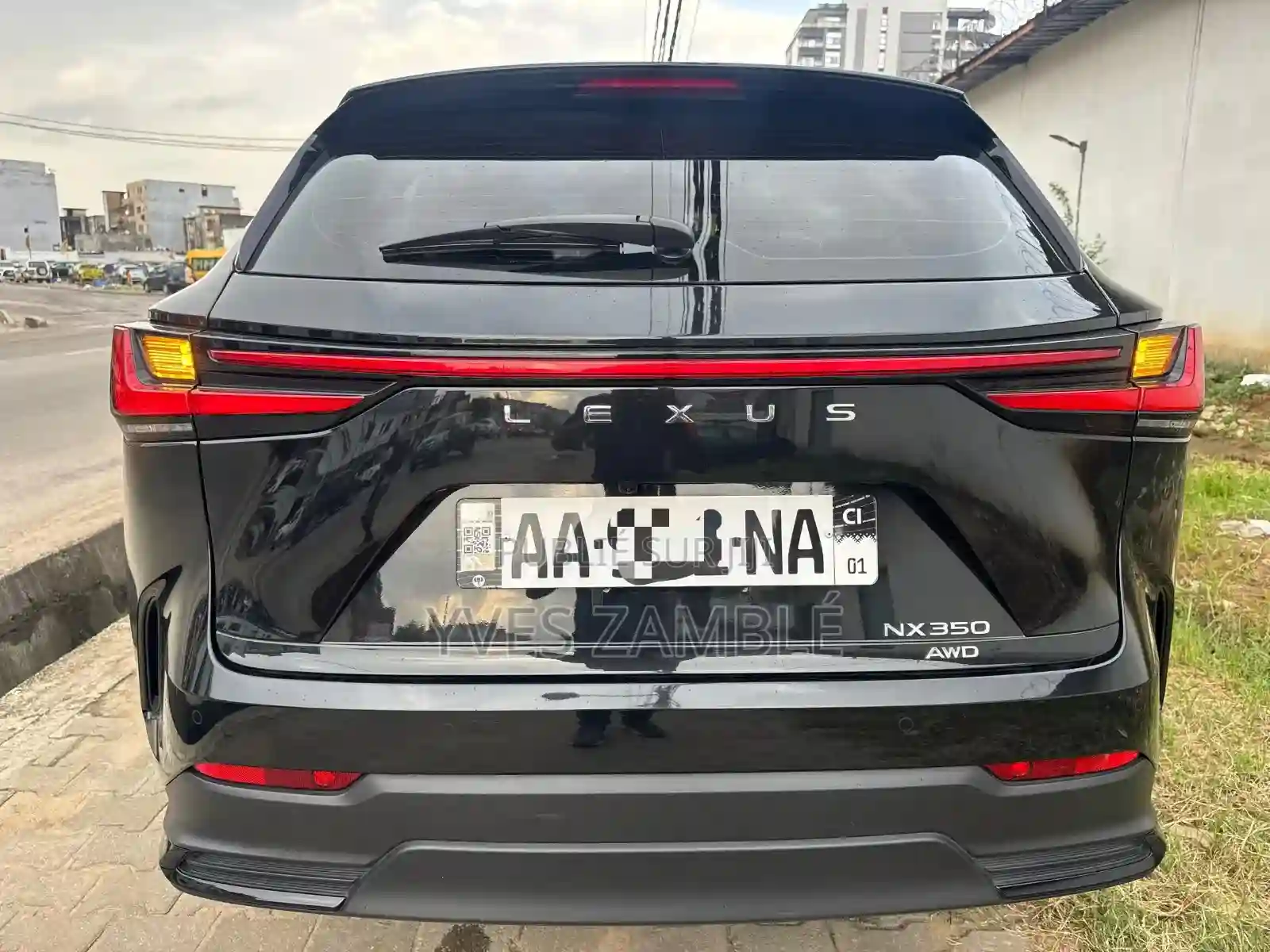 Lexus NX 2024 Noir - Vue 9