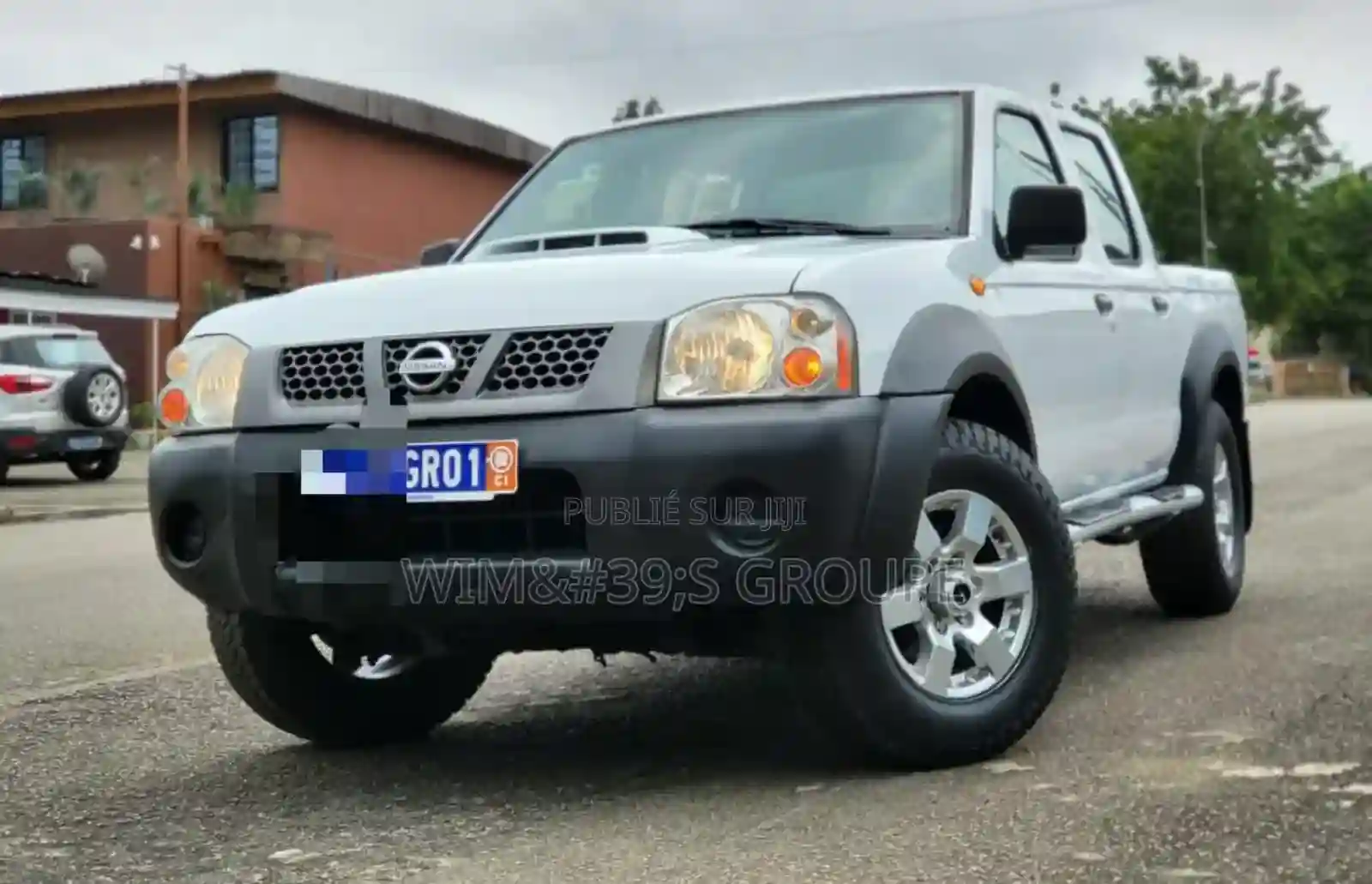 Nissan Hardbody 2015 Blanc - Vue 4