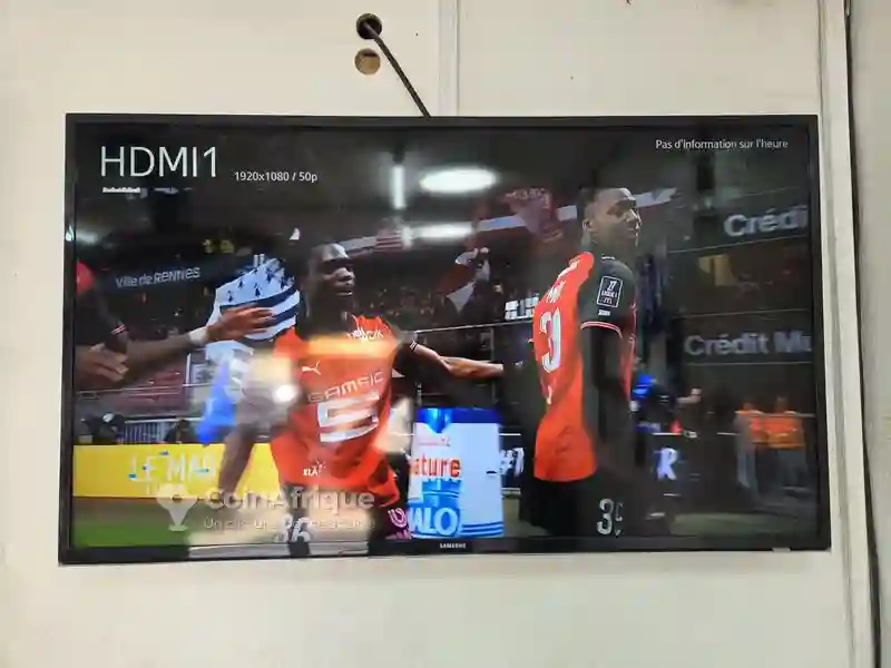 Samsung Smart TV 40 Pouces - Vue 1