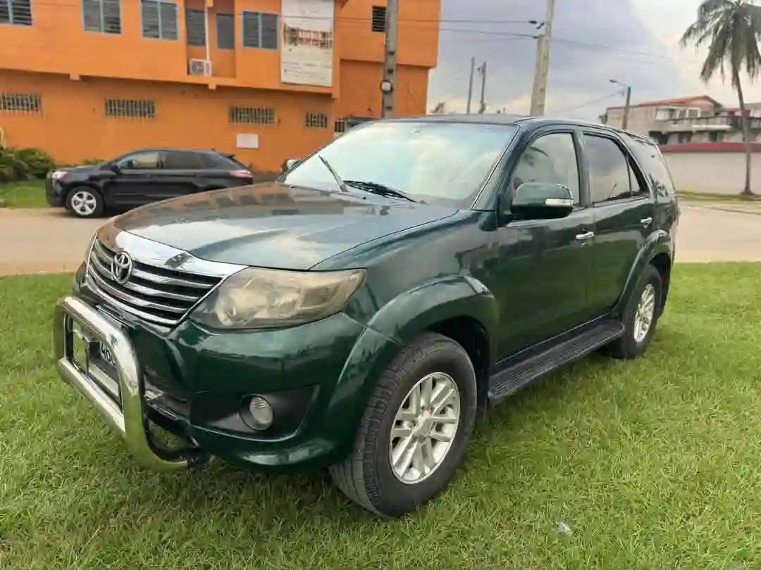 Toyota Fortuner en vente  - Vue 1