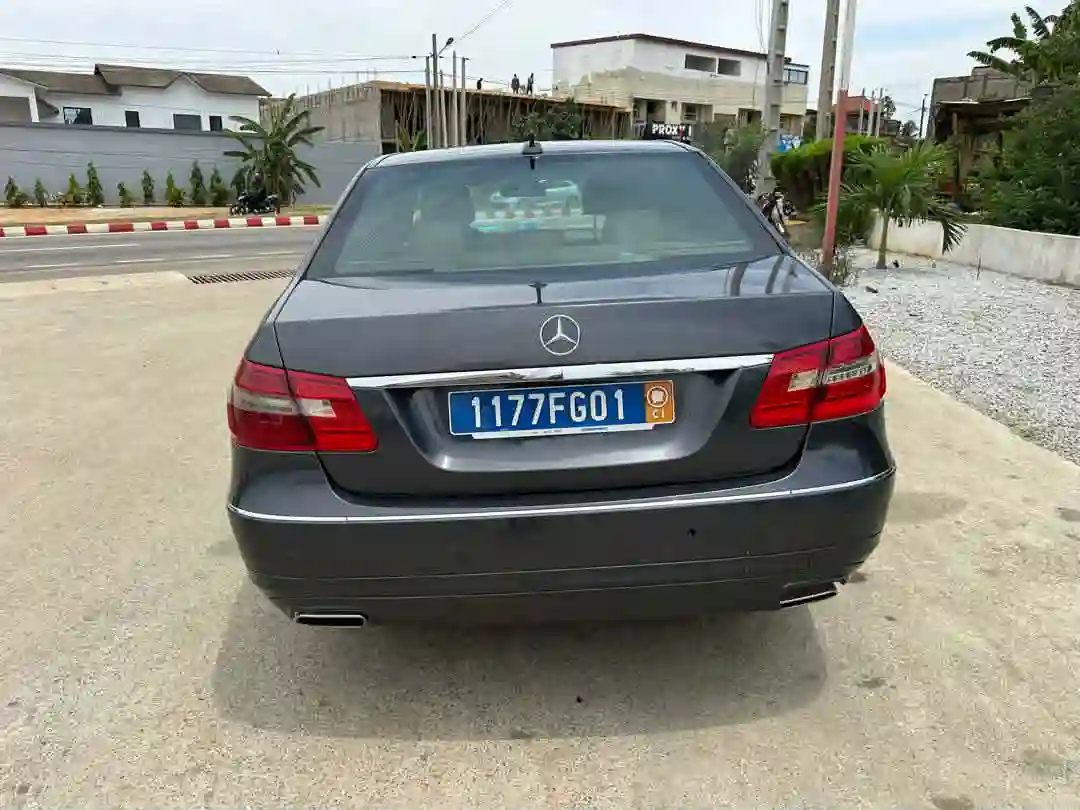 MERCEDES C300 EN VENTE  - Vue 2