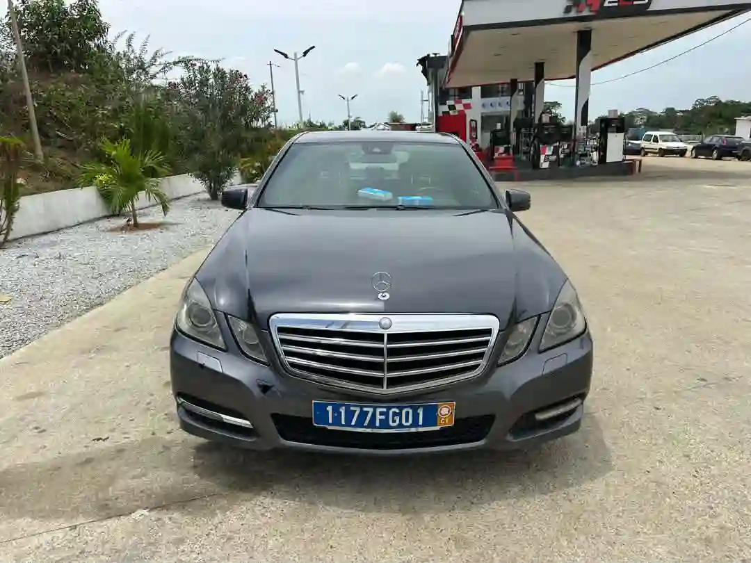 MERCEDES C300 EN VENTE  - Vue 4