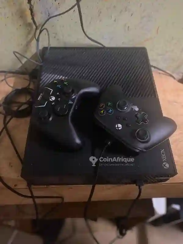 Xbox One Avec Accessoires Casi 13 Jeux 1 Manette - Vue 1