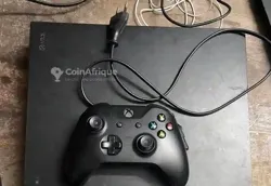 Xbox One X à Abidjan
