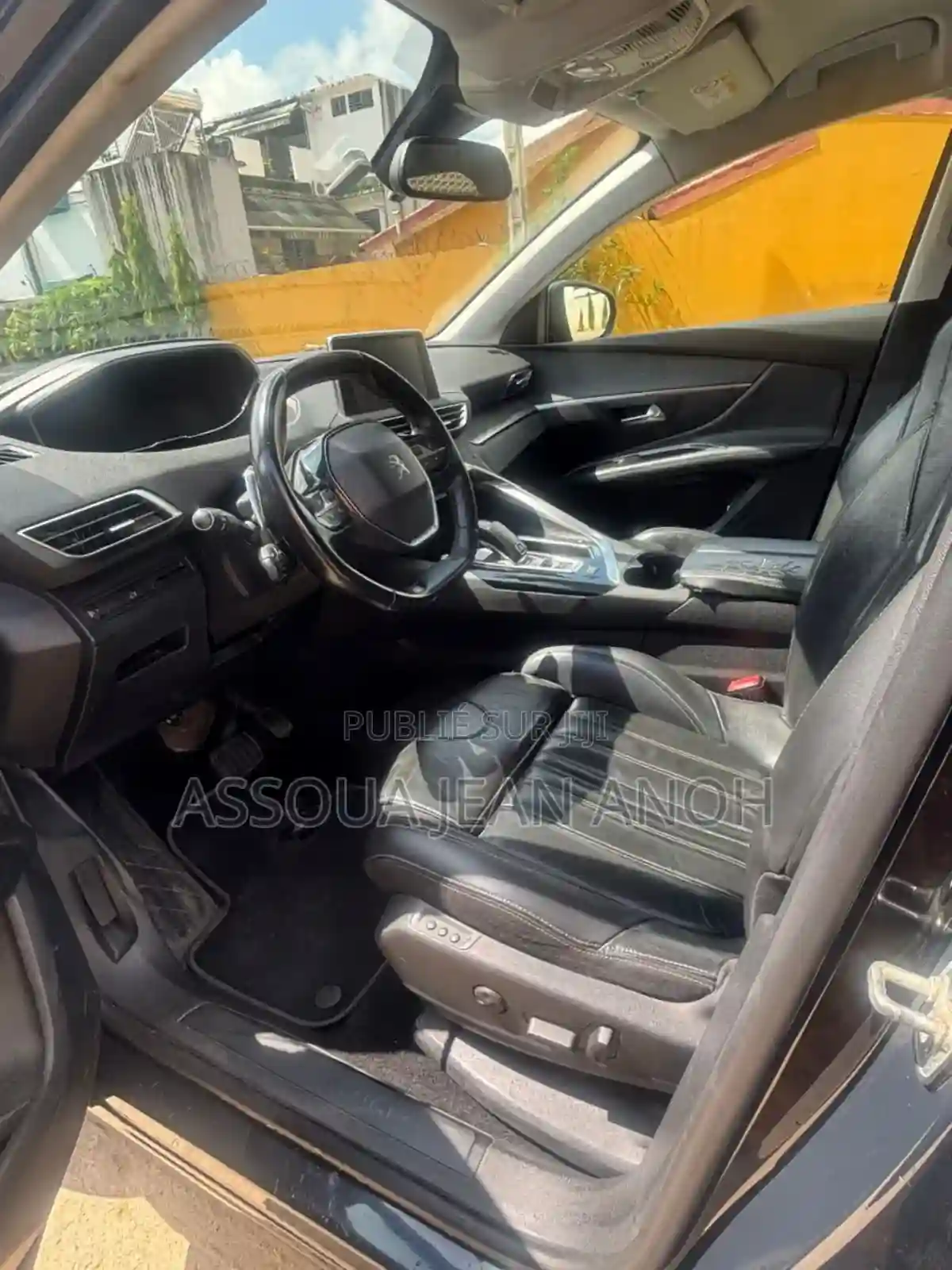 Peugeot 3008 2020 Noir - Vue 3