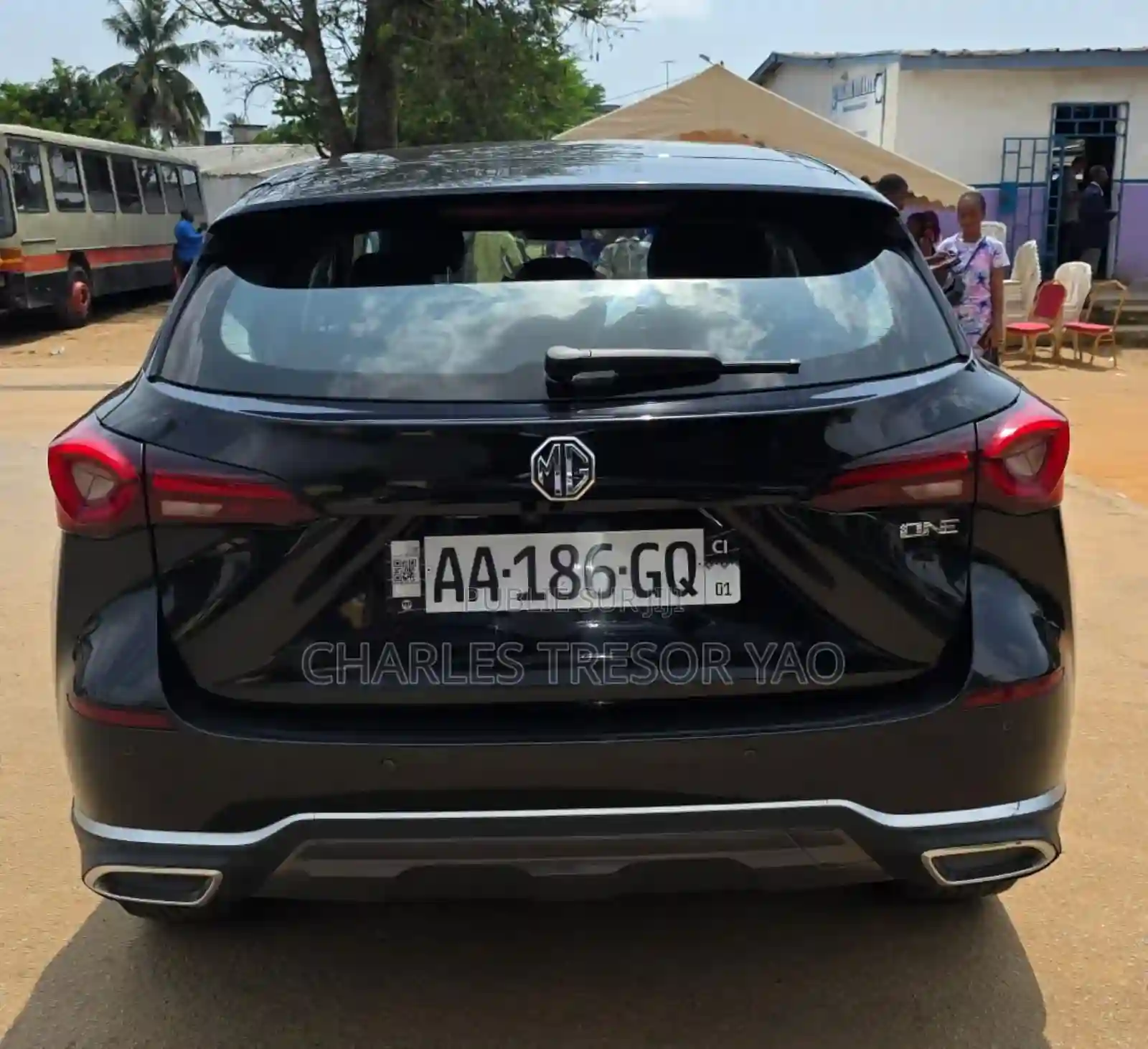 MG MGA 2024 Black - Vue 1