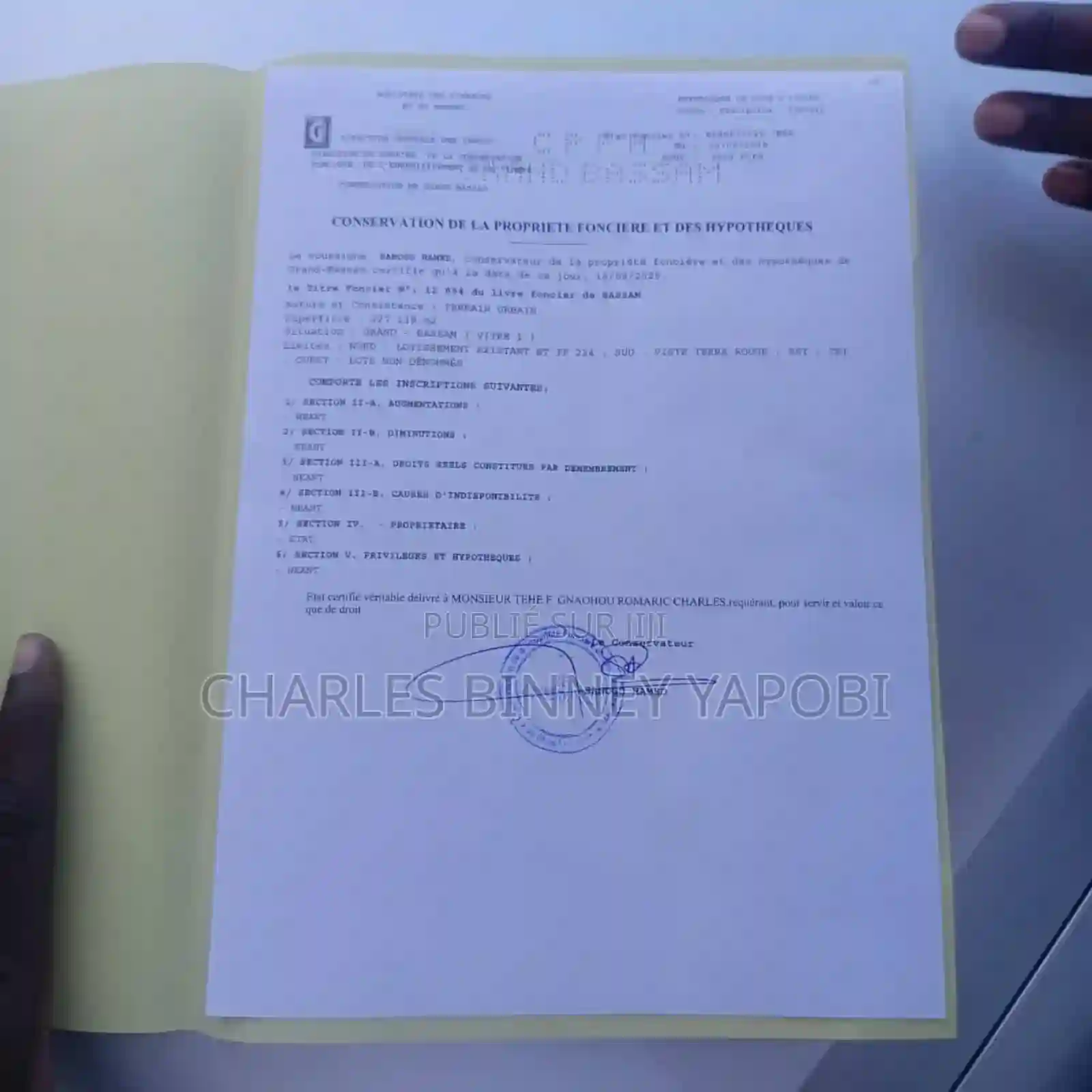 Terrain De 600m2 a Vitrer 1 en Vente - Vue 1