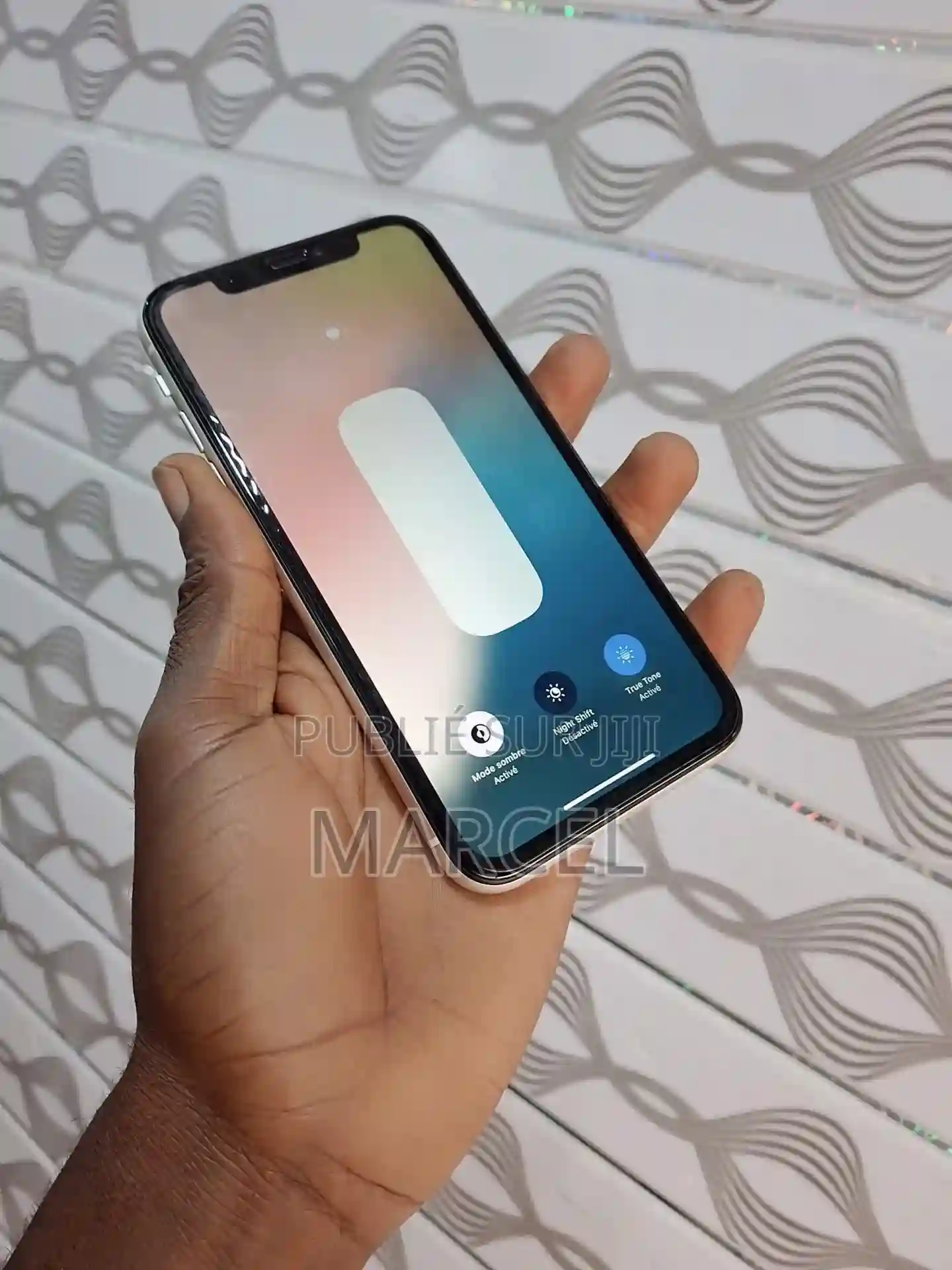 Apple Iphone XR 64 GB Blanc - Vue 1