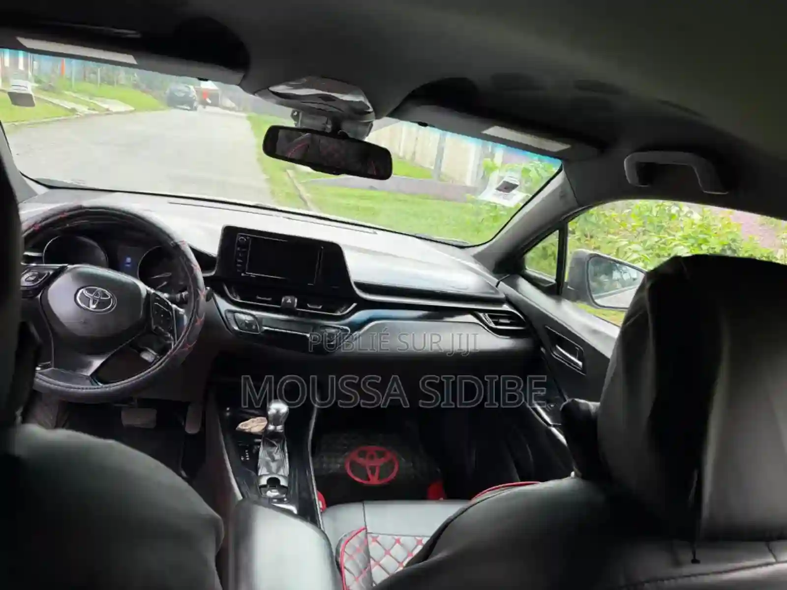 Toyota C-hr XLE FWD Sport Utility (20l 4cyl 2am) 2018 Argenté - Vue 7