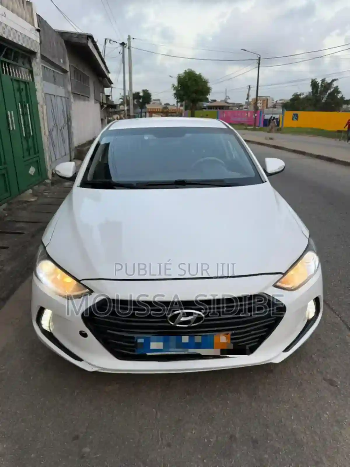 Hyundai Elantra 2018 Blanc - Vue 1