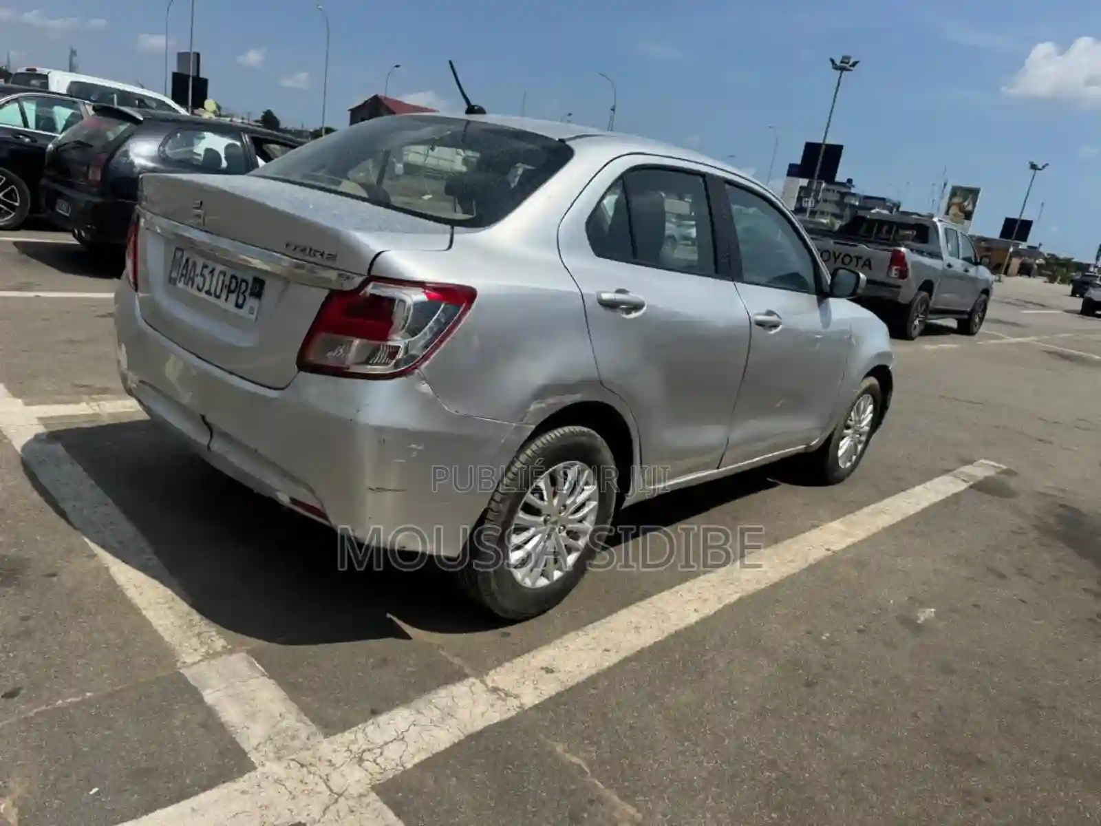 Suzuki Dzire 2023 Gris - Vue 4