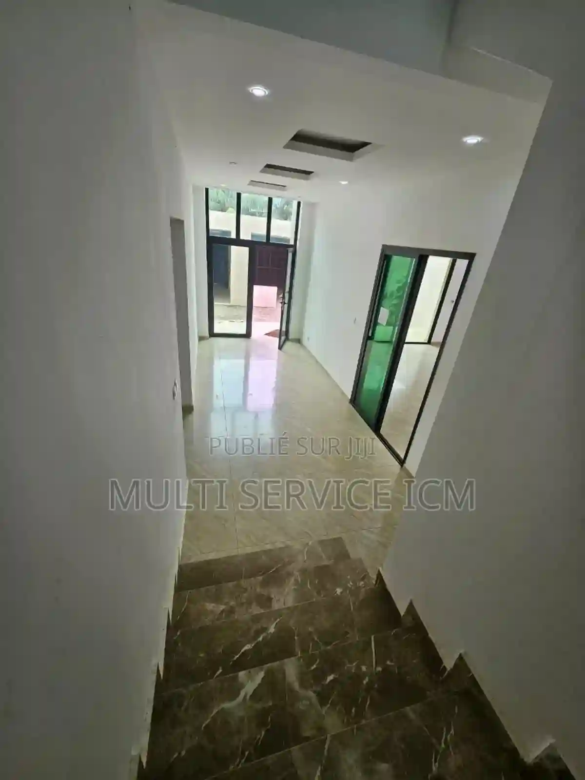 4chbre Duplex Dans Ismaël Coulibaly Grand-bassam à Vendre - Vue 2