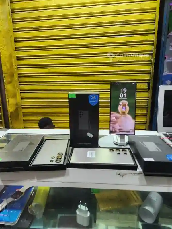 Galaxy S24 Ultra 256 Giga - Vue 4