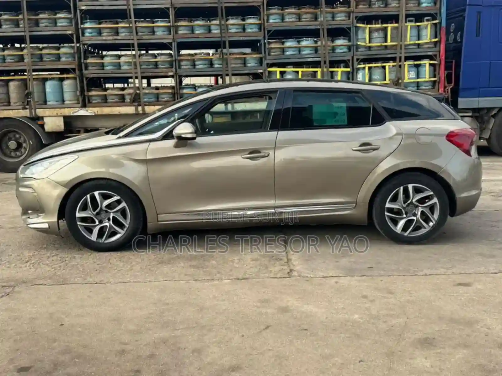 Citroen DS 5 2014 Doré - Vue 1